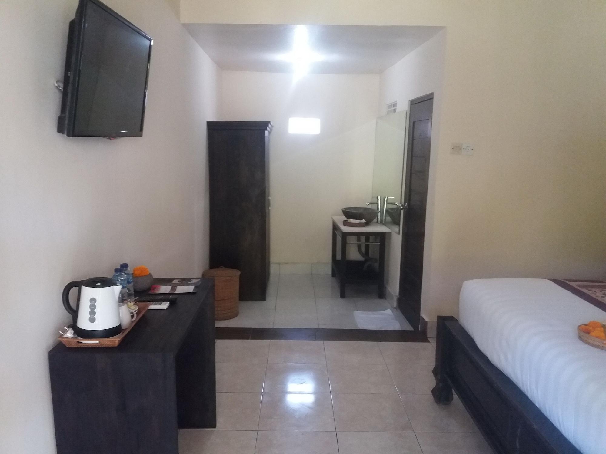 Отель Liyer House Lodtunduh Экстерьер фото